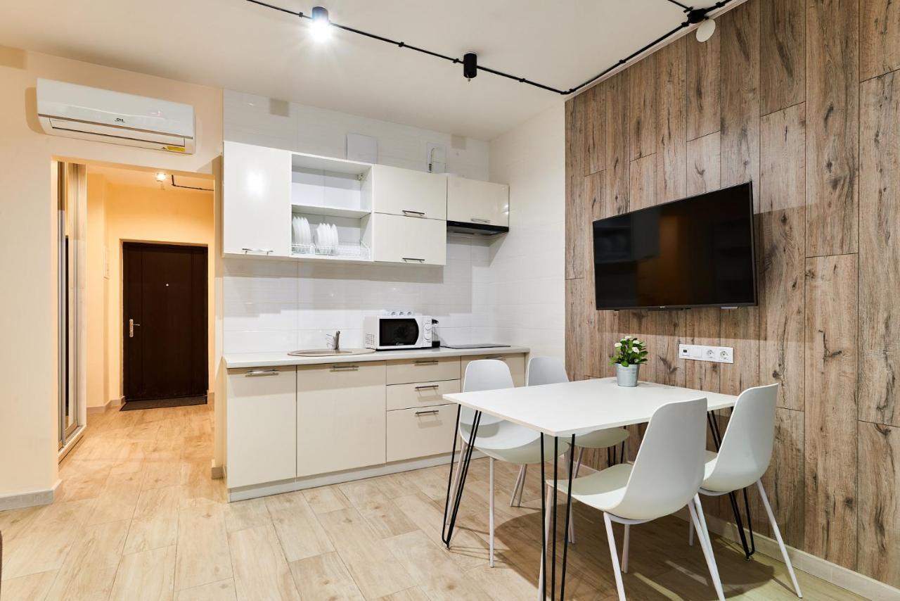 Затишна Квартира У Центрі Міста Elisium3 Kiev Exteriör bild