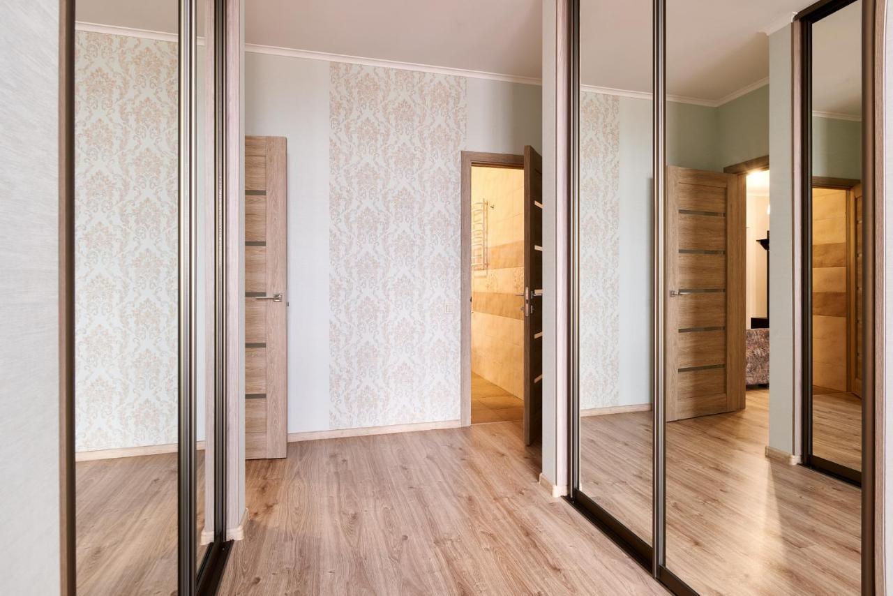 Затишна Квартира У Центрі Міста Elisium3 Kiev Exteriör bild